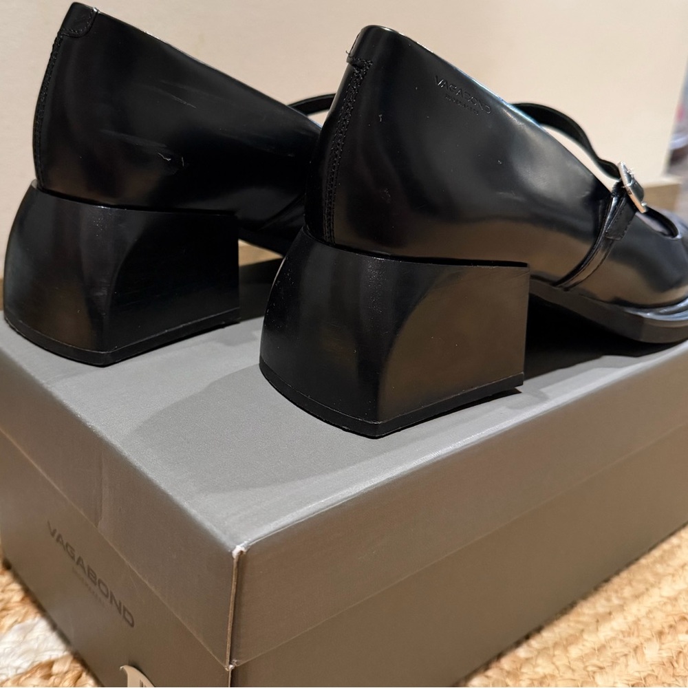 Vagabond Black Pointed Mary Jane Pumps with Silver Buckle - Picture 5 of 9